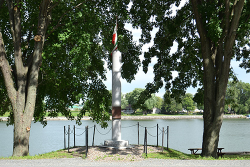 Monument aux Patriotes, Saint-Marc-sur-Richelieu (1987)